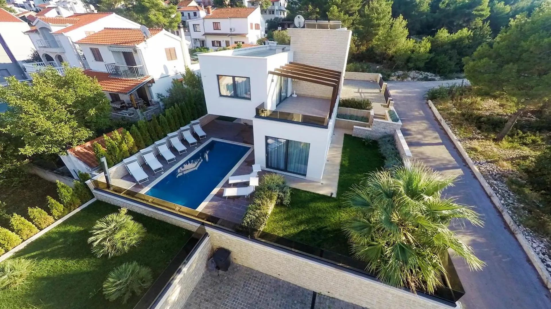 Villa With 2 Pools, And Sauna Sunce Trogir
