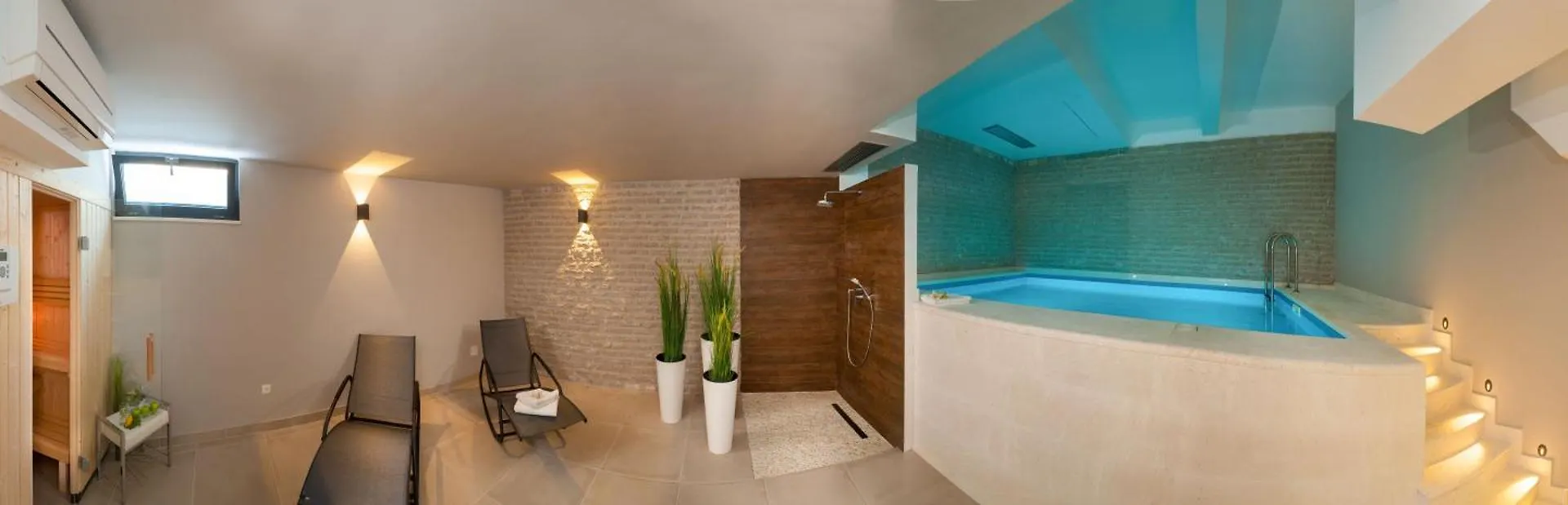 Villa With 2 Pools, And Sauna Sunce Trogir