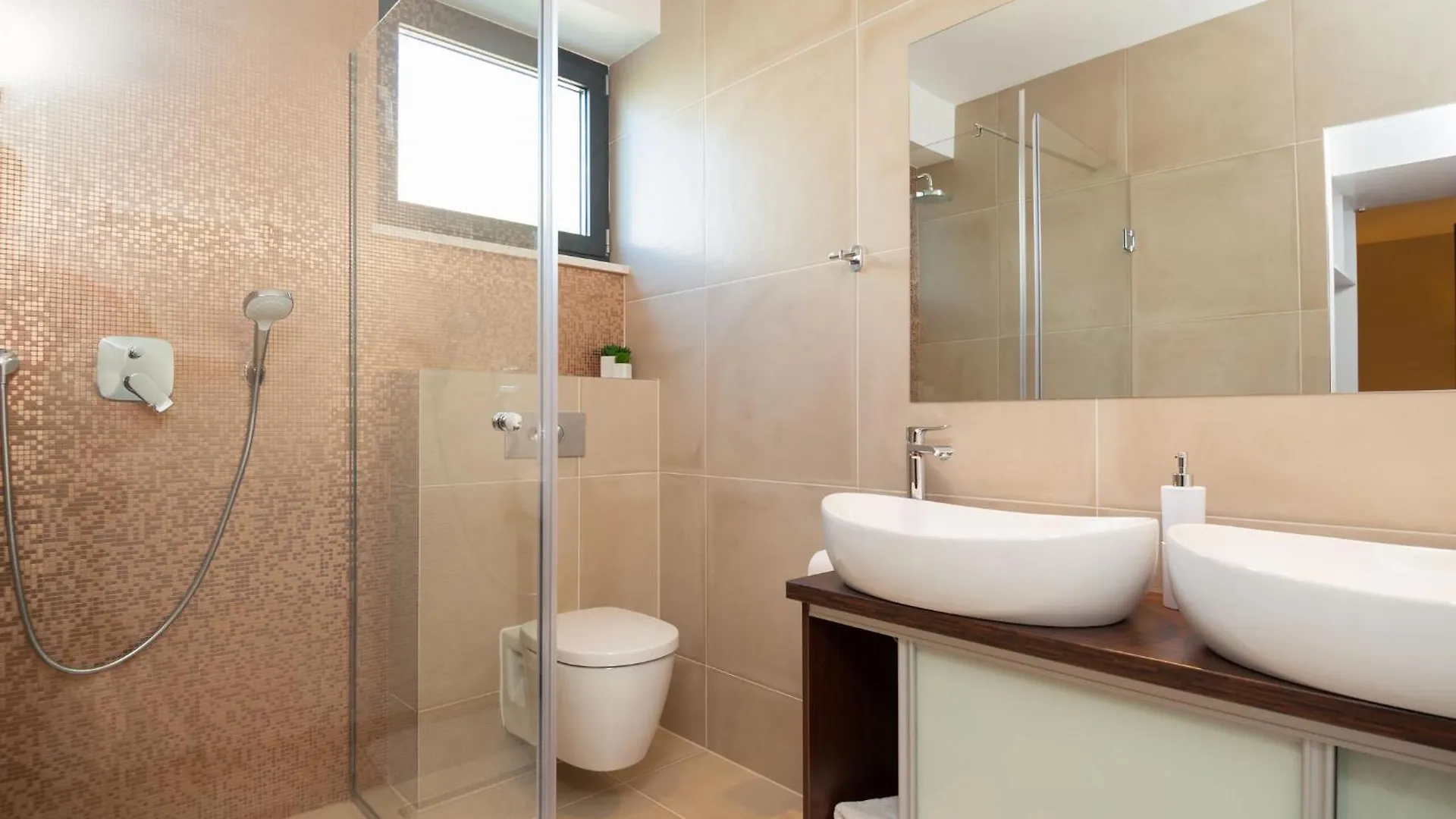 Villa With 2 Pools, And Sauna Sunce Trogir